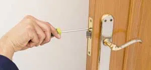 Affordable Locksmith Services Berkeley, CA 510-789-0845 - trunk-unlock-01